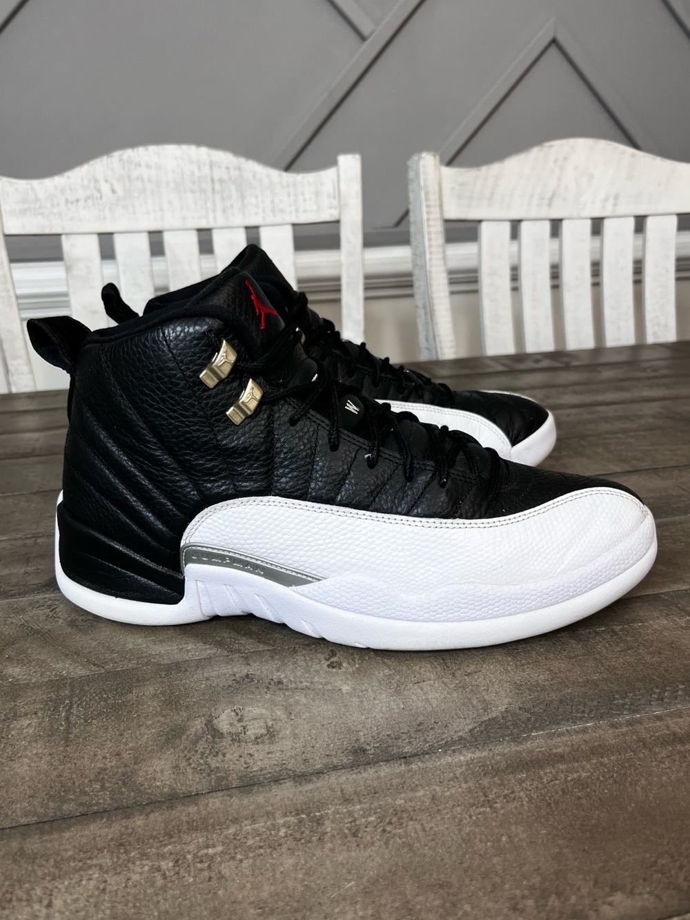 Nike Air Jordan 12 Retro
Playoffs Black/White/Red
Men's Leather High Top Sz 12